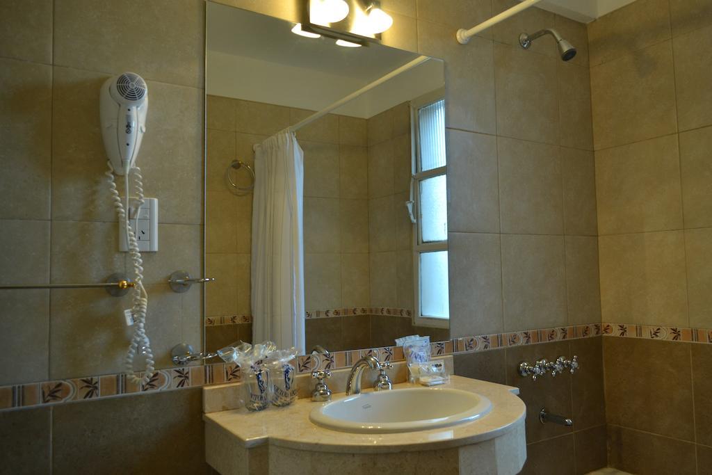 Hotel Victoria Plaza Salta Zewnętrze zdjęcie